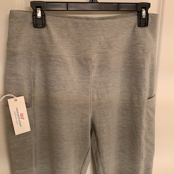 NWDT Vineyard Vines Performance 7/8 Leggings in Sharkskin gray, size L - Picture 3 of 9